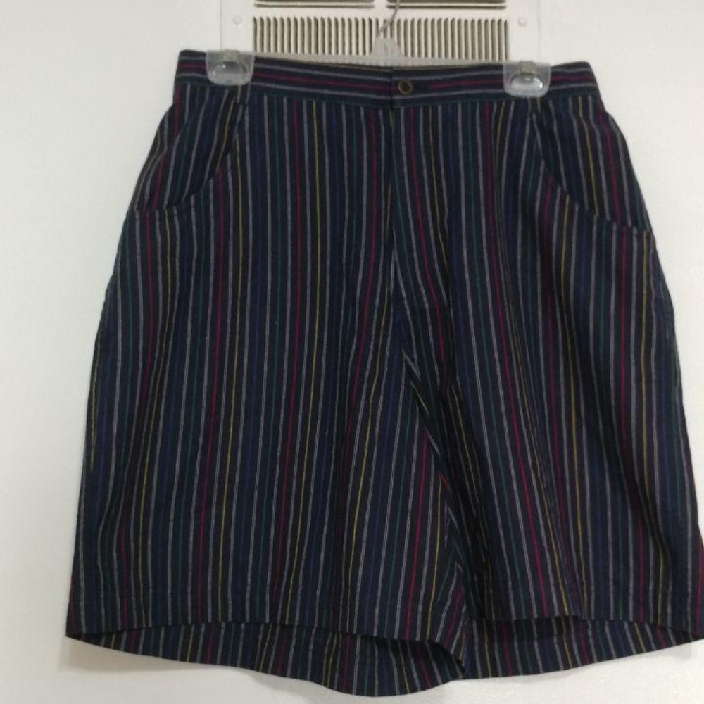 Briggs New York New Womans Shorts Size: 14